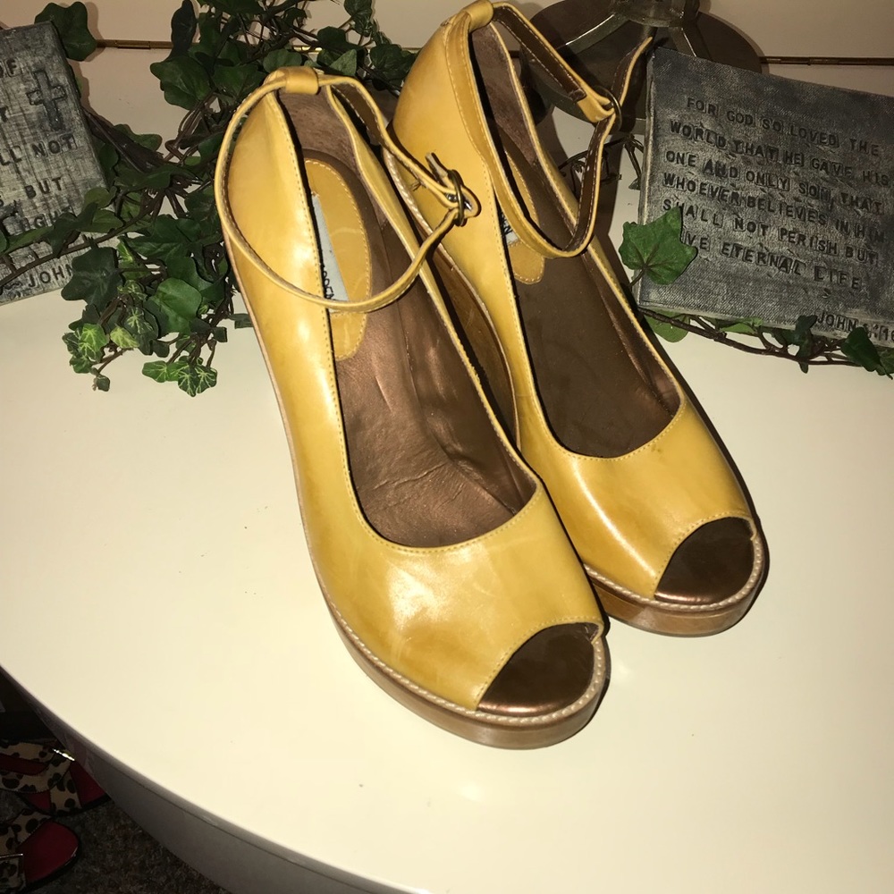 Gold Steve Madden Wedges